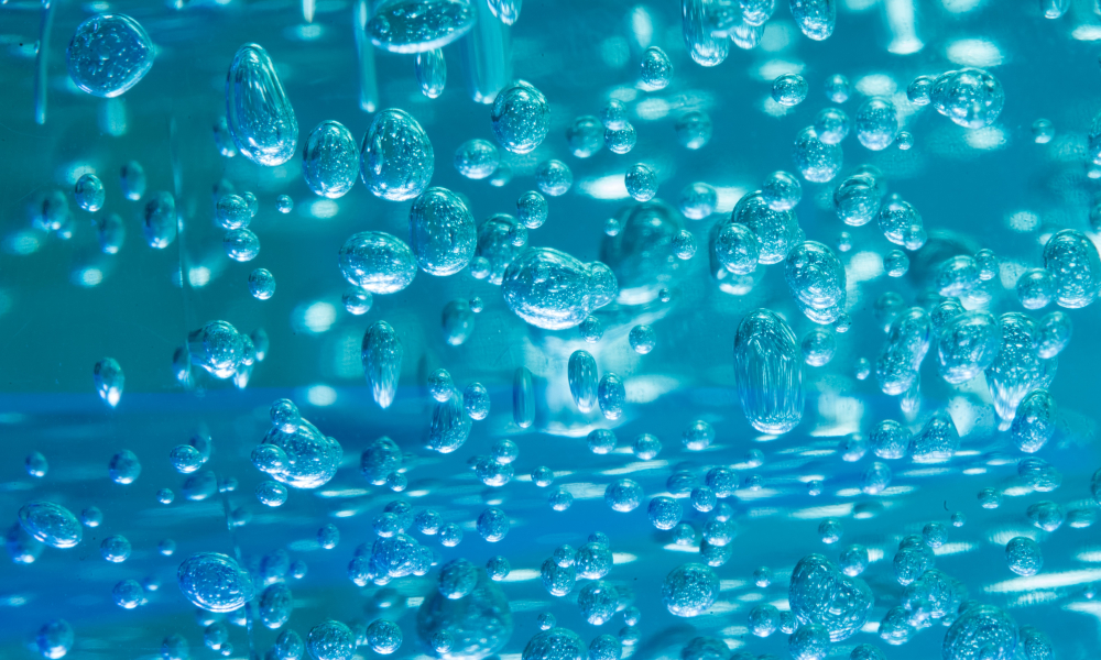 Haciendo sérum casero con ácido hialurónico